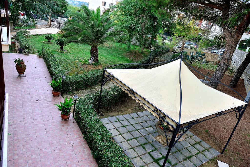 بياتْسا أرمارِنا Il Triclinio B&B المظهر الخارجي الصورة